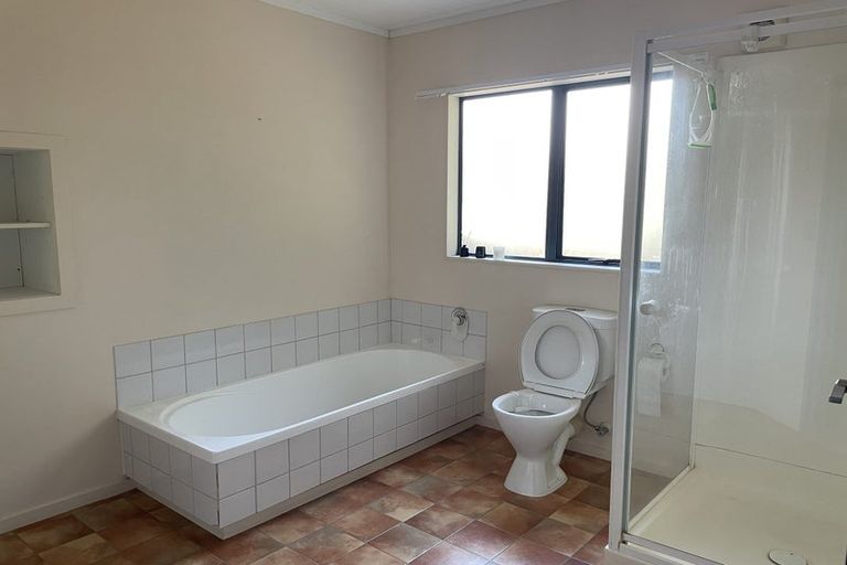 Photo of property in 3a Mckenzie Avenue, Arkles Bay, Whangaparaoa, 0932