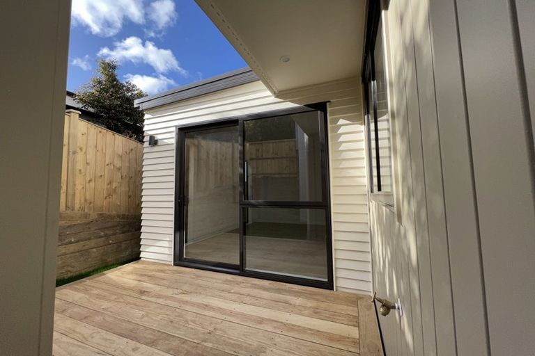 Photo of property in 6/26 Long Bay Drive, Torbay, Auckland, 0630