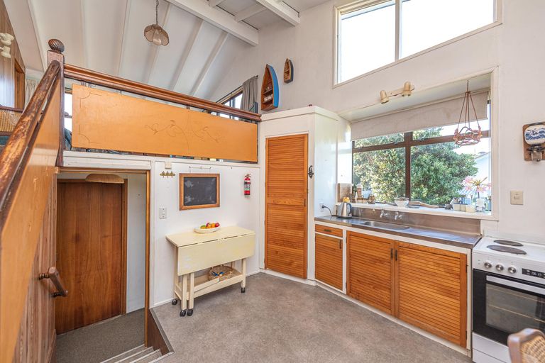 Photo of property in 25-27 Mowhanau Drive, Kai Iwi, Whanganui, 4574