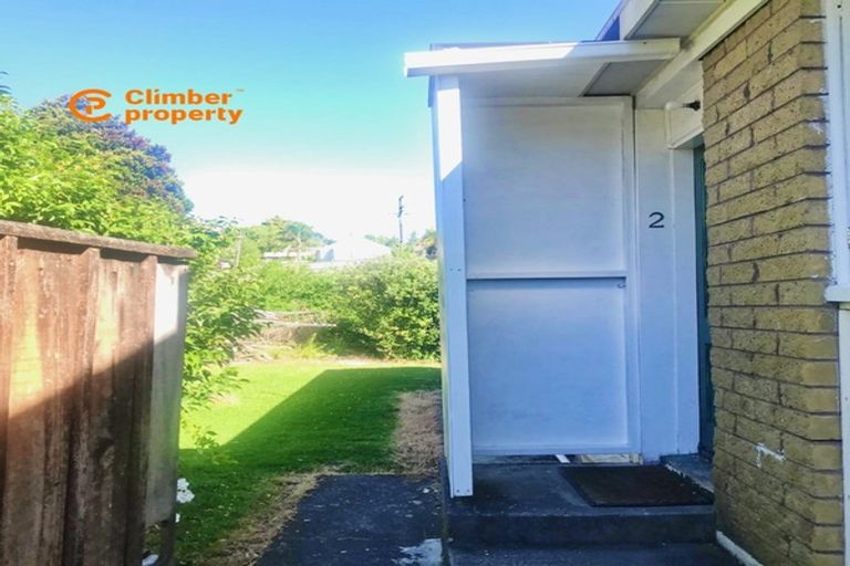 Photo of property in 2/9 Adriatic Avenue, Henderson, Auckland, 0612