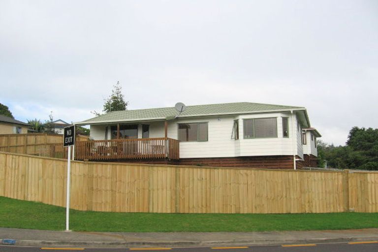 Photo of property in 80 Kamara Road, Glen Eden, Auckland, 0602