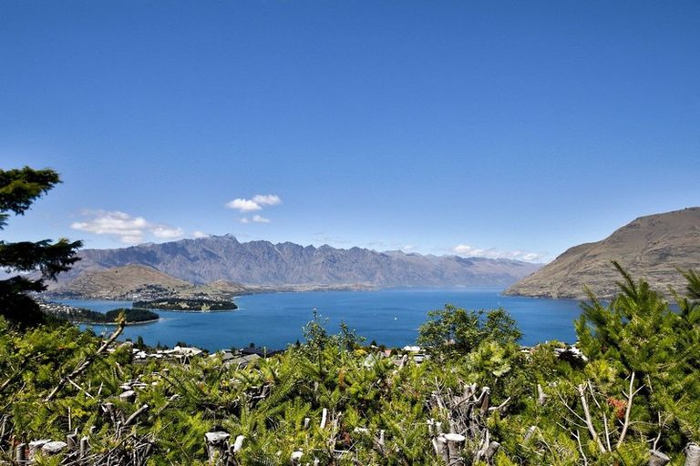 Photo of property in 39b Greenstone Place, Fernhill, Queenstown, 9300