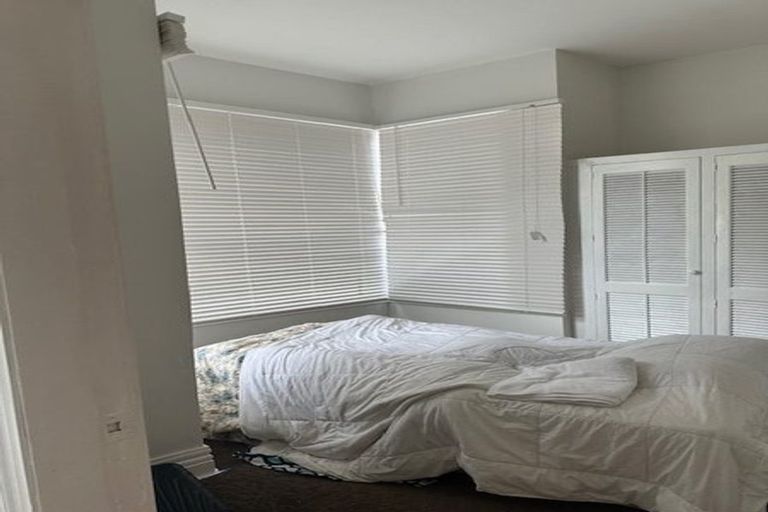 Photo of property in 432 Adelaide Road, Berhampore, Wellington, 6023