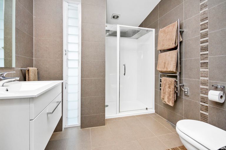 Photo of property in 26 Pipitea Place, Massey, Auckland, 0614