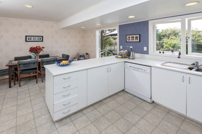 Photo of property in 26 Awatere Street, Clover Park, Auckland, 2023