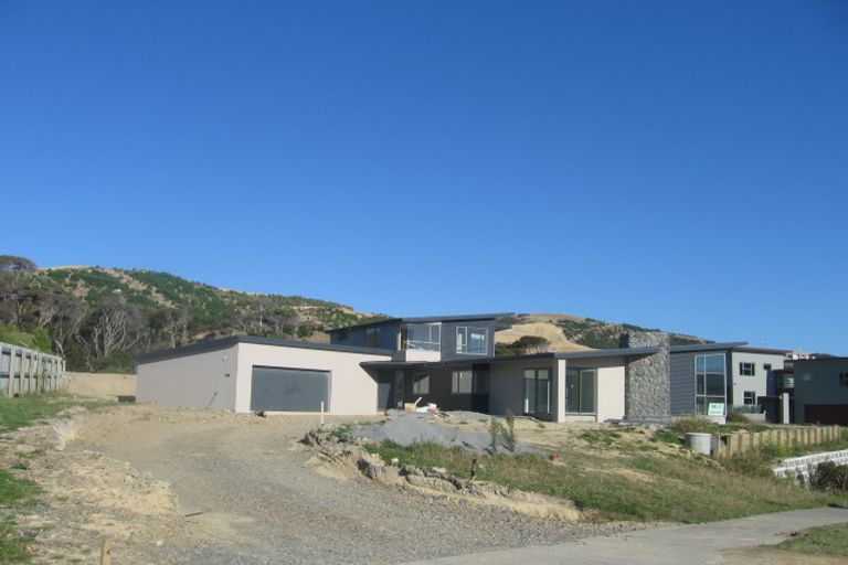 Photo of property in 6 Scoresby Grove, Whitby, Porirua, 5024