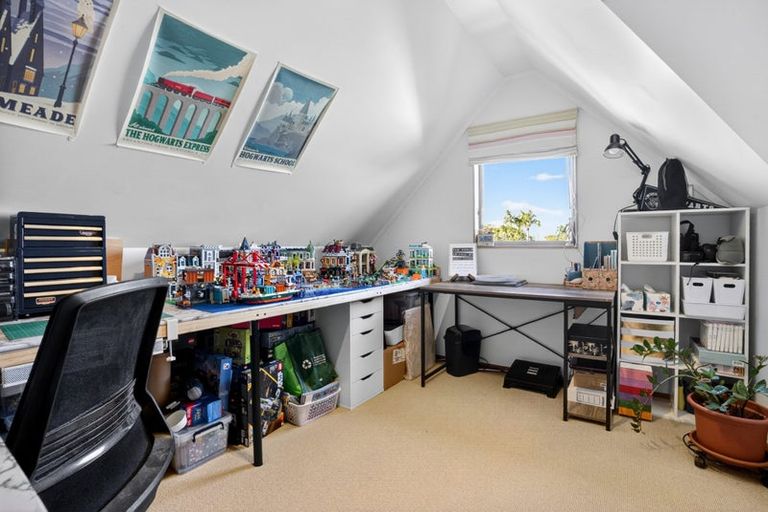 Photo of property in 2/164 Nile Road, Milford, Auckland, 0620