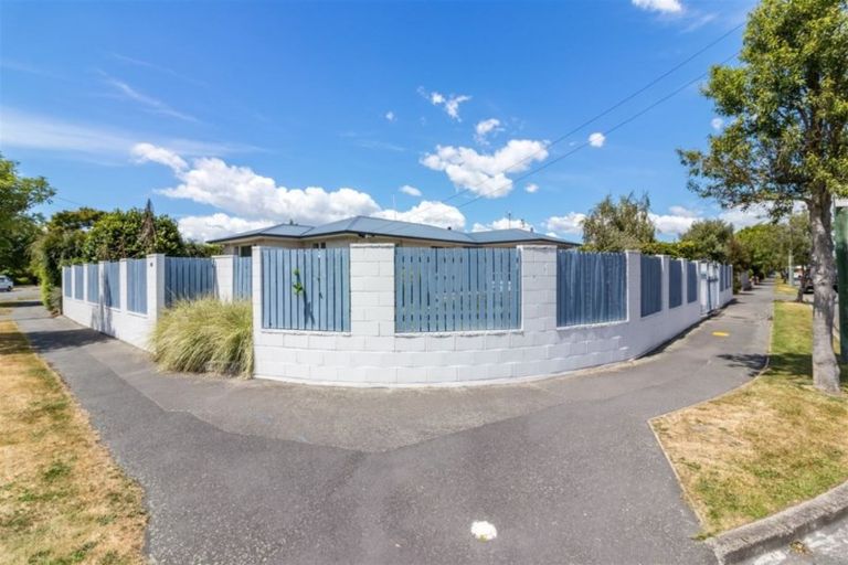 Photo of property in 233 Condell Avenue, Papanui, Christchurch, 8053