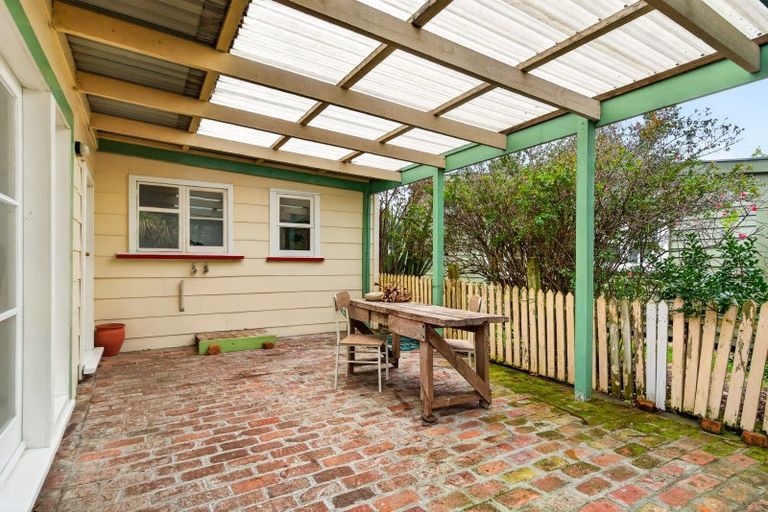 Photo of property in 138 Fitzherbert Street, Featherston, 5710