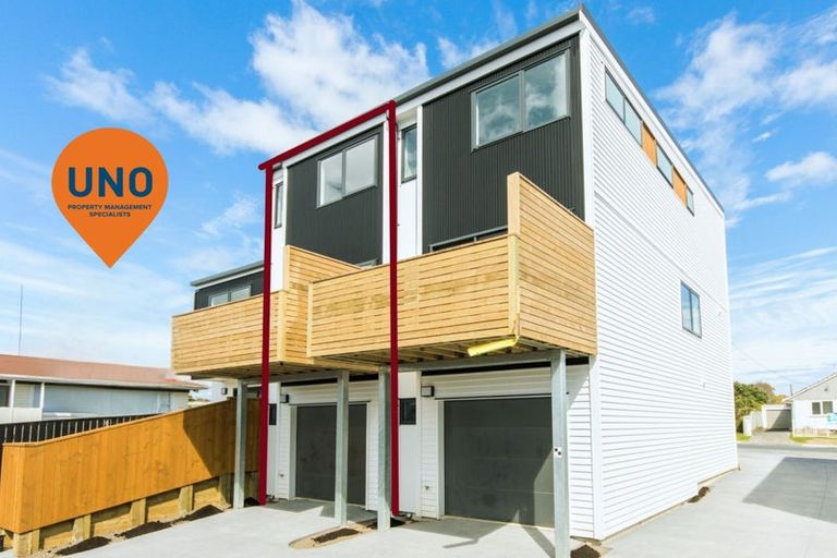 Photo of property in 3 Mokopiko Court, Beach Haven, Auckland, 0626