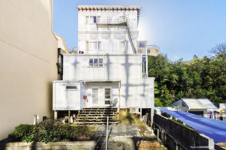 Photo of property in 81 Hill Street, Thorndon, Wellington, 6011