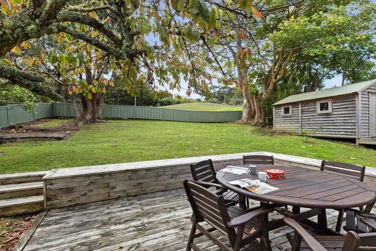 Photo of property in 5 Clinton Road, Tawharanui Peninsula, Warkworth, 0986