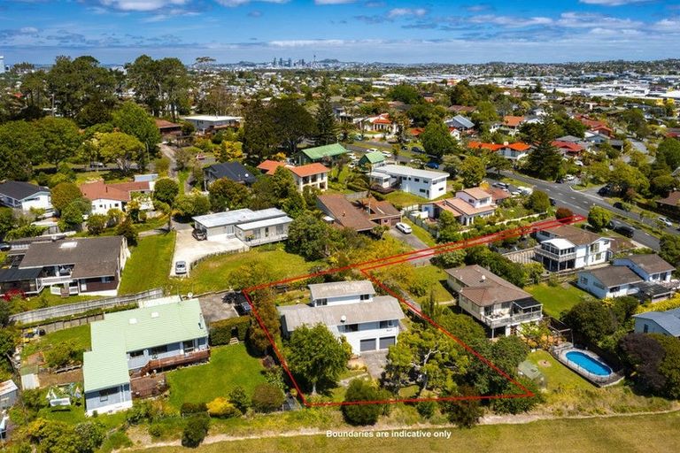 Photo of property in 103 Becroft Drive, Forrest Hill, Auckland, 0620