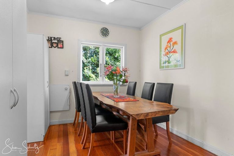 Photo of property in 1899 Paparoa Valley Road, Paparoa, 0571