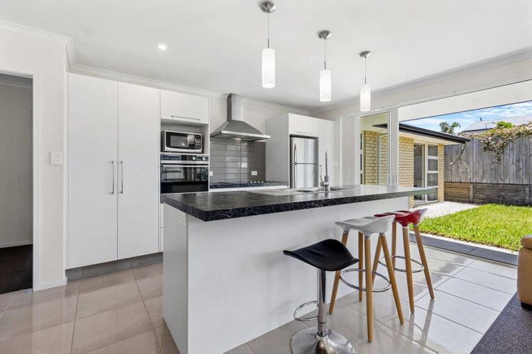 Photo of property in 16 Blanche Road, Papamoa Beach, Papamoa, 3118