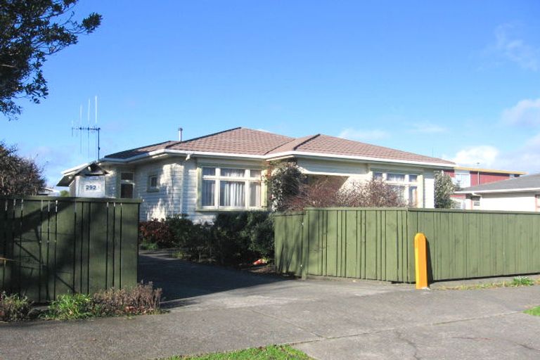 Photo of property in 292 Tremaine Avenue, Takaro, Palmerston North, 4412