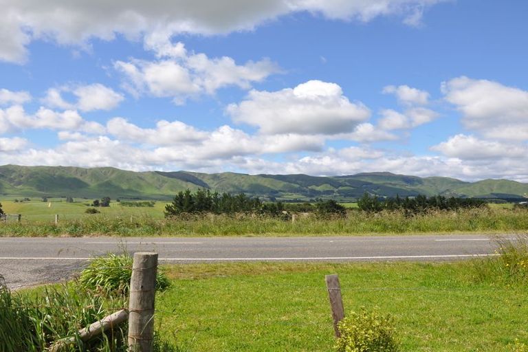 Photo of property in 928 Tennent Drive, Linton, Palmerston North, 4472