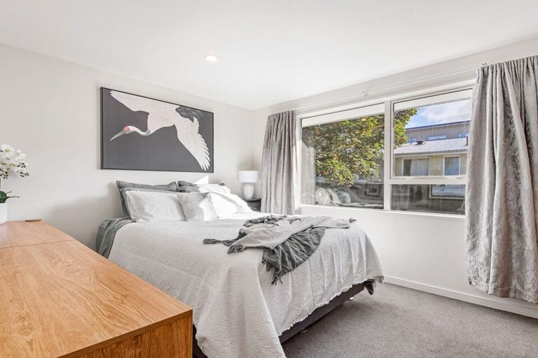 Photo of property in 2/22 Mathesons Road, Phillipstown, Christchurch, 8011