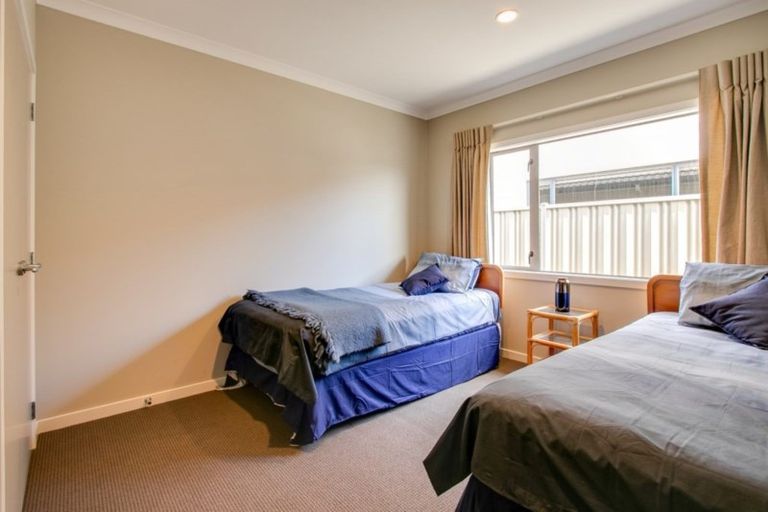 Photo of property in 18 Pania Place, Poraiti, Napier, 4112