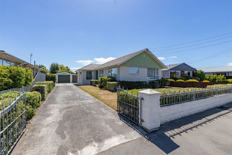 Photo of property in 8 Cardome Street, Bishopdale, Christchurch, 8053