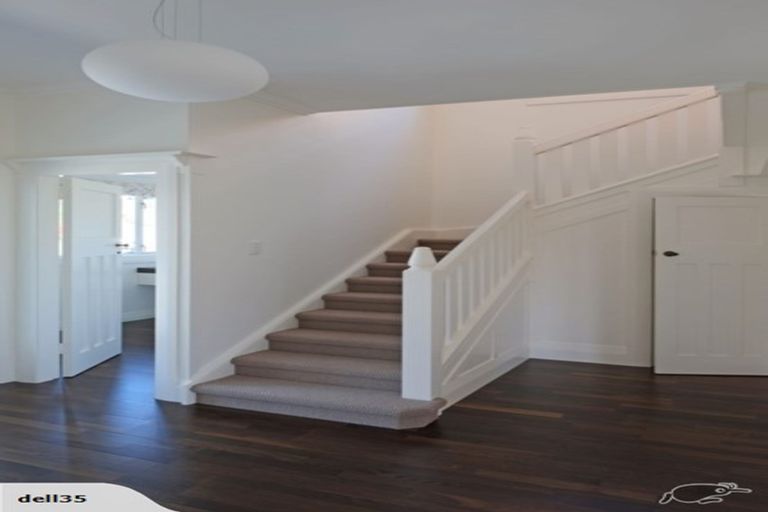 Photo of property in 100 Bolton Street, Kelburn, Wellington, 6012