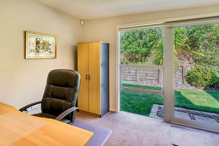 Photo of property in 53 Exploration Way, Whitby, Porirua, 5024