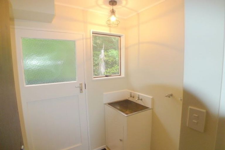 Photo of property in 44 Weka Street, Miramar, Wellington, 6022