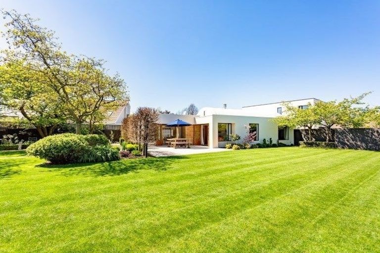Photo of property in 22 Queens Avenue, Merivale, Christchurch, 8014
