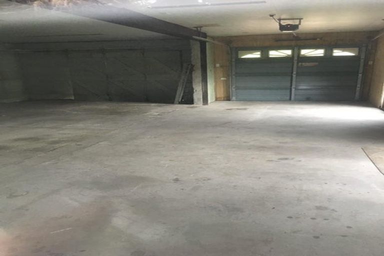 Photo of property in 483 Stokes Valley Road, Stokes Valley, Lower Hutt, 5019