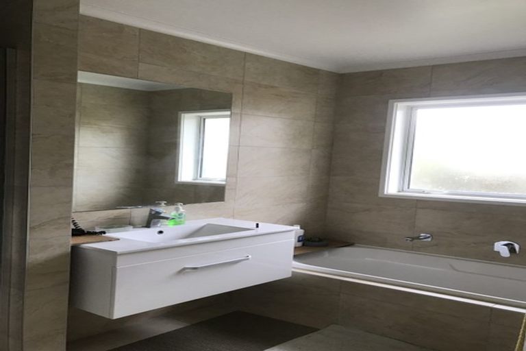 Photo of property in 81 Rototuna Road, Rototuna, Hamilton, 3210