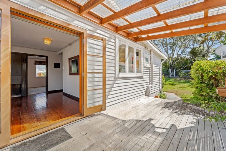 Photo of property in 10 Brandon Road, Manly, Whangaparaoa, 0930