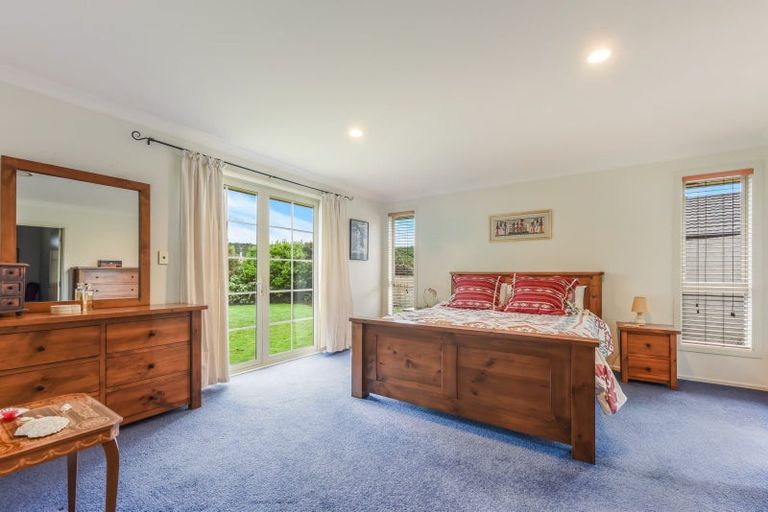 Photo of property in 12 Glentui Place, Waikawa, Picton, 7220