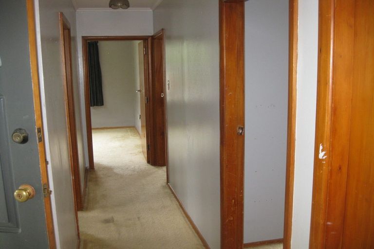 Photo of property in 17 Macaulay Street, Johnsonville, Wellington, 6037