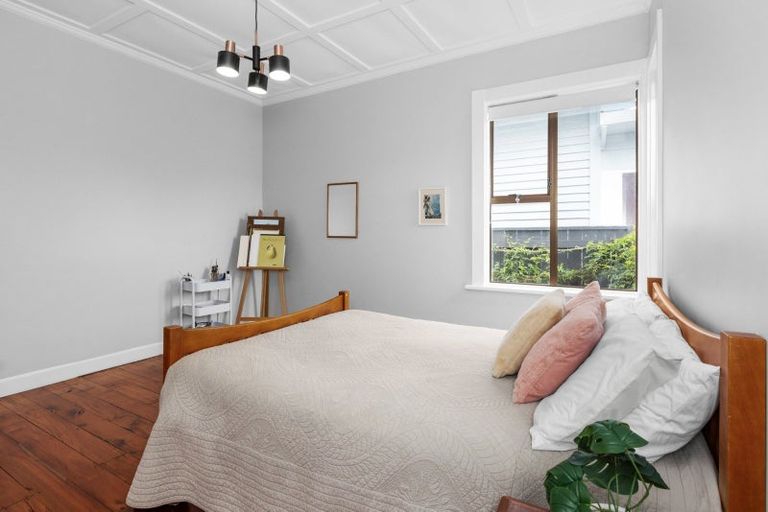 Photo of property in 82 Vigor Brown Street, Napier South, Napier, 4110