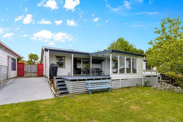 Photo of property in 14 Waikato Place, Tokoroa, 3420