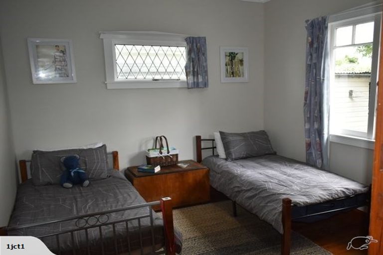 Photo of property in 510 Grove Road, Mayfair, Hastings, 4122