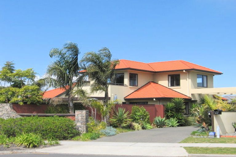 Photo of property in 1 Tuihana Drive, Papamoa Beach, Papamoa, 3118