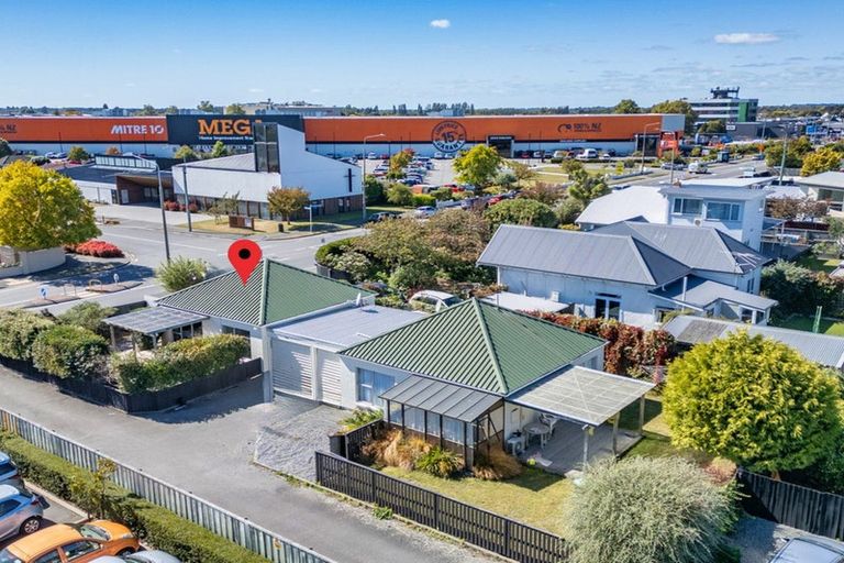 Photo of property in 1/73 Harewood Road, Papanui, Christchurch, 8053