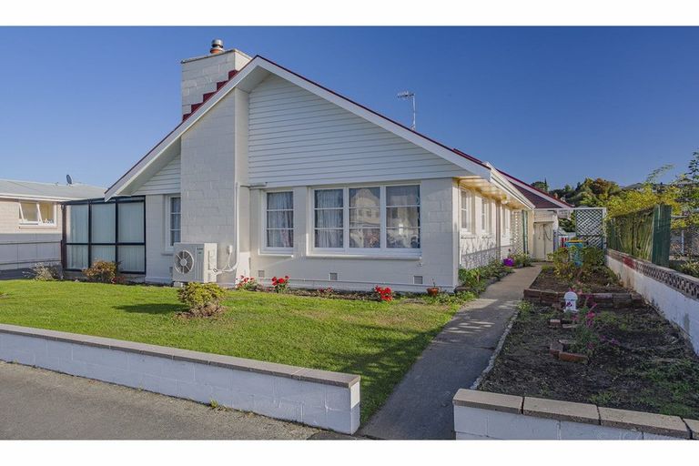 Photo of property in 2/75 Ranui Avenue, Waimataitai, Timaru, 7910