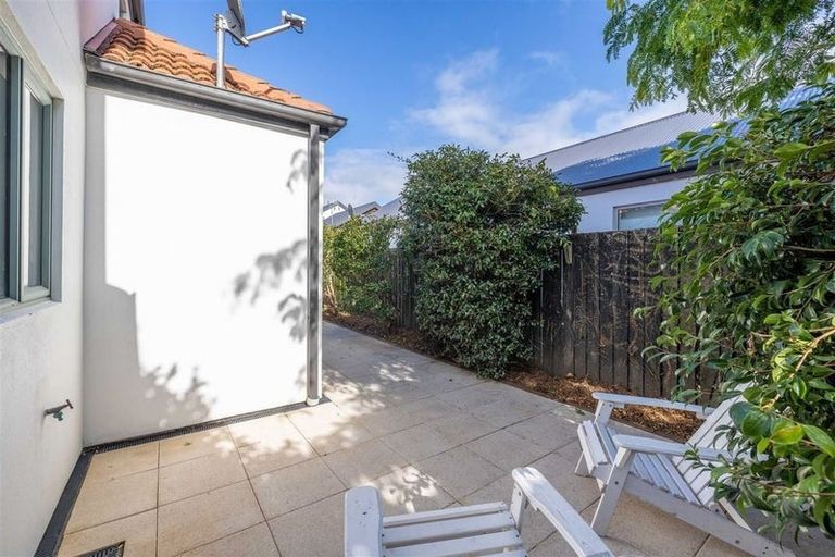 Photo of property in 58 Hewitts Road, Merivale, Christchurch, 8014