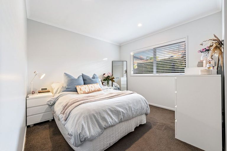 Photo of property in 14 Will Street, Huapai, Kumeu, 0810