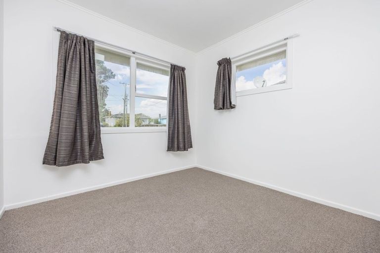 Photo of property in 17 Awatere Street, Clover Park, Auckland, 2023