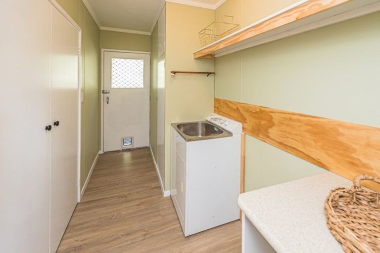 Photo of property in 121 Great North Road, Saint Johns Hill, Whanganui, 4501