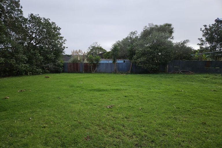 Photo of property in 106 Universal Drive, Henderson, Auckland, 0610