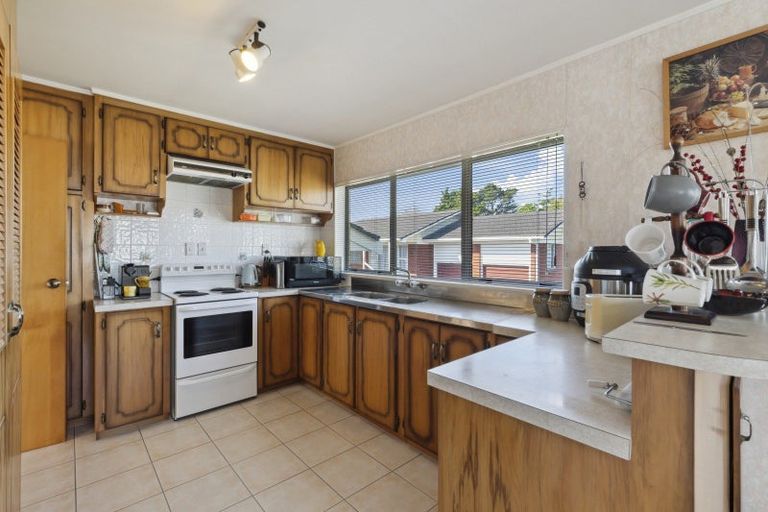 Photo of property in 2/18 Hanover Place, Pahurehure, Papakura, 2113