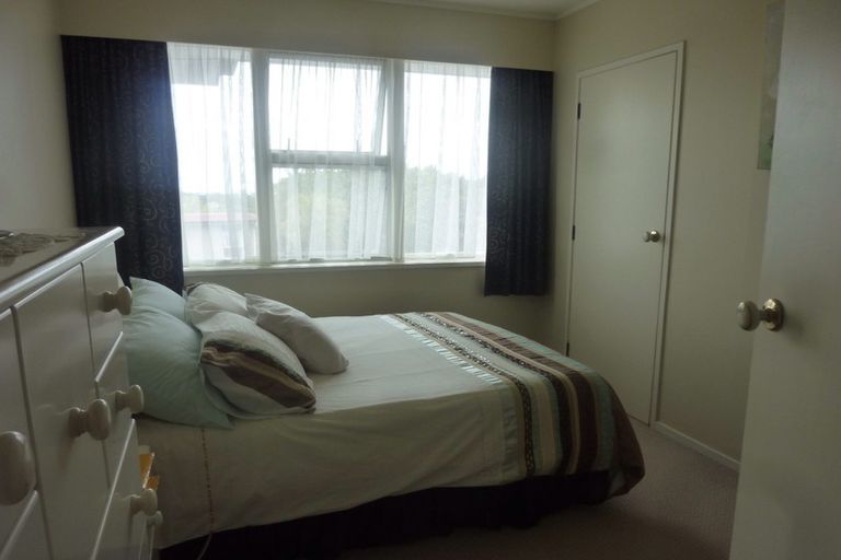 Photo of property in 1 Hume Drive, Hillcrest, Auckland, 0627