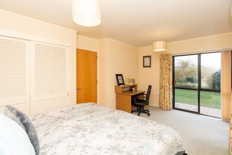 Photo of property in 61 Grosvenor Gardens, Flagstaff, Hamilton, 3210