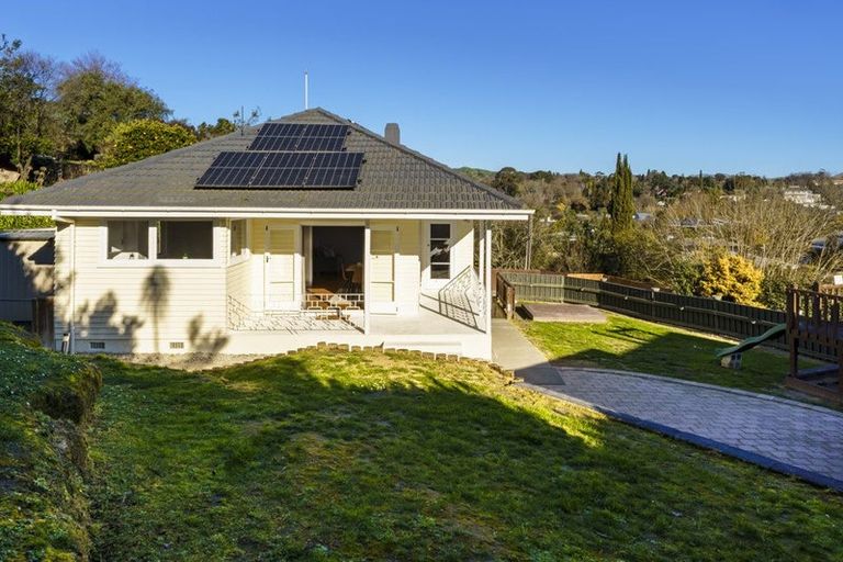 Photo of property in 37 Joll Road, Havelock North, 4130