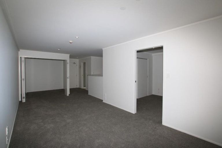 Photo of property in 26a/30 Westward Ho, Glen Eden, Auckland, 0602