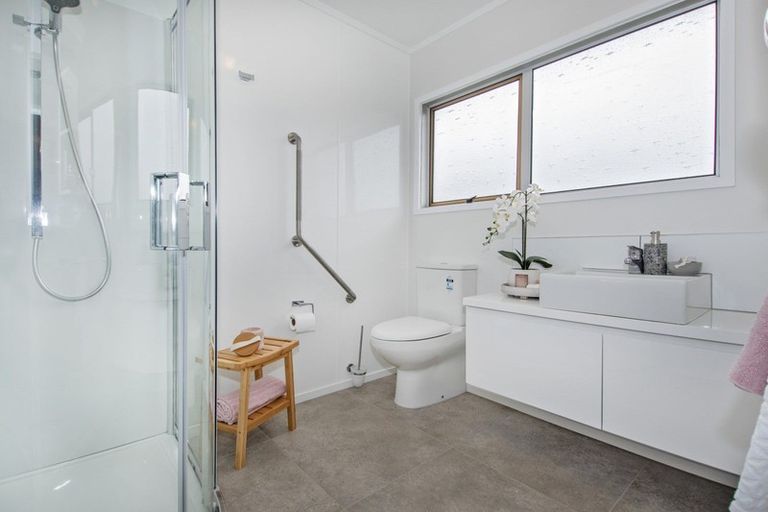 Photo of property in 33 Fairway Drive, Te Kamo, Whangarei, 0112